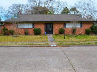 5562 Carew St, Houston, TX 77096