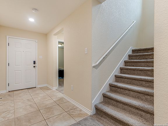 4th image of 8122 Sawyer Meadows