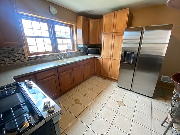 2nd image of 5714 S Narragansett Ave