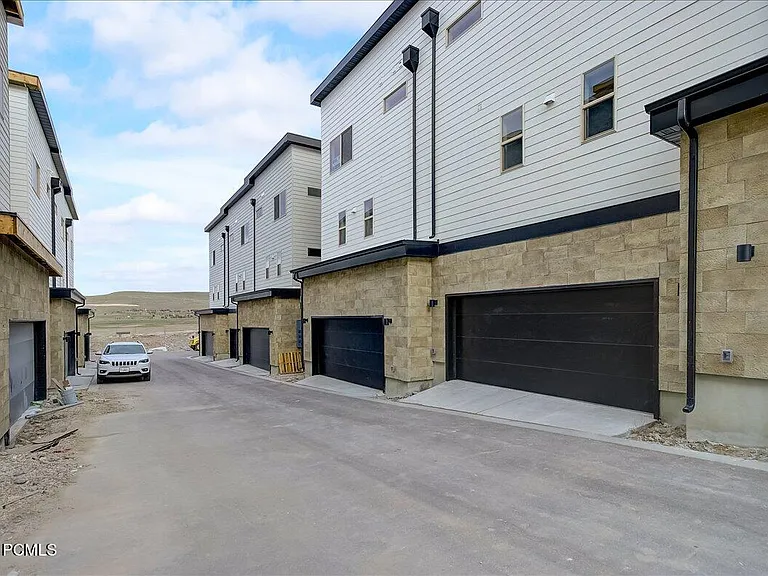1383 Gambel Oak Way — Photo 36