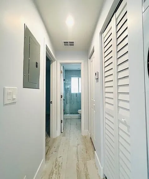206 SE 1st Ave #3 — Photo 4
