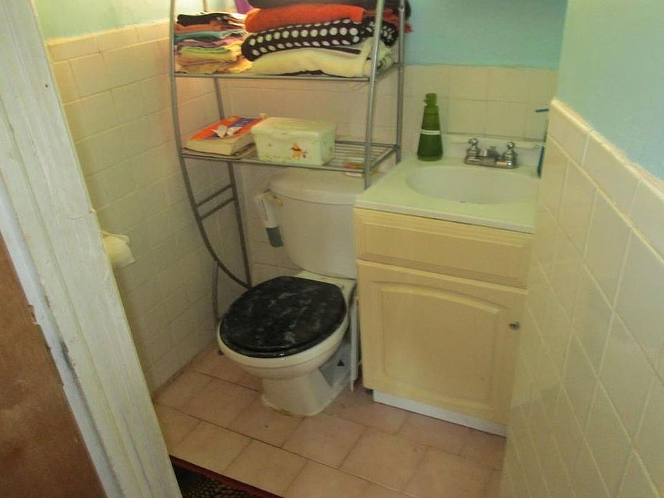 1st image of 8712 Avenue