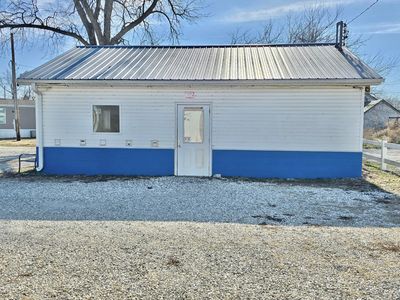 118 S 1st St SE, Clay City, IL, 62824