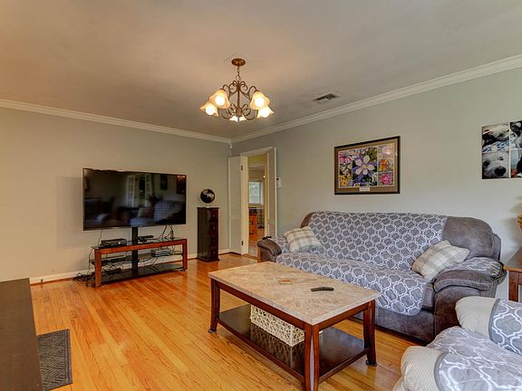5th image of 114 Wedgewood Dr