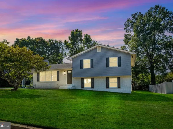 20 Mel Mara Dr, Oxon Hill, MD 20745