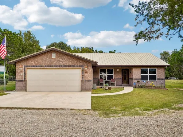 1119 Monroe Dr, Kerrville, TX 78028