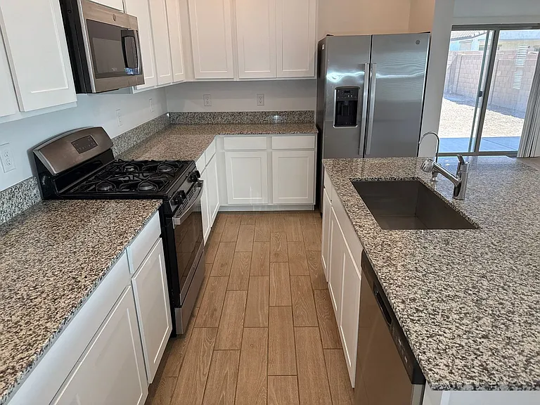 40515 W Chambers Dr — Photo 44