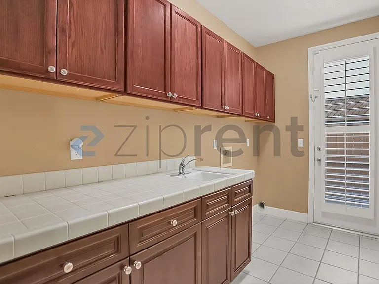 5743 W Chennault Ave — Photo 30