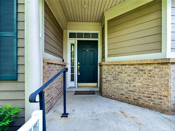 4th image of 2544 Greenside Dr