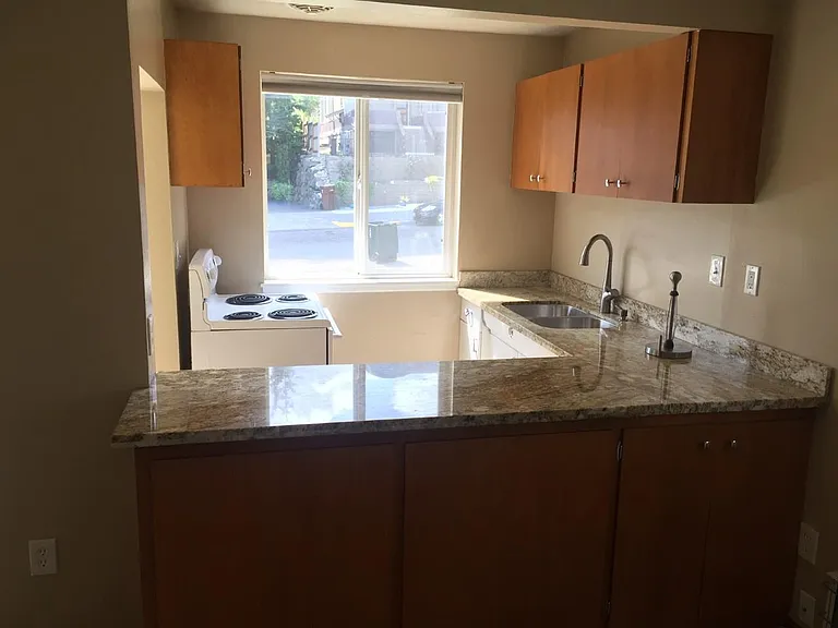407 N D St #C — Photo 3