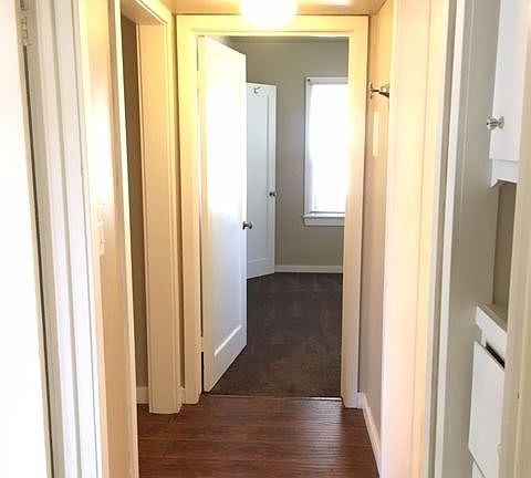 4th image of 1308 Park Ave