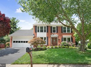 12618 Terrymill Dr, Herndon, VA 20170