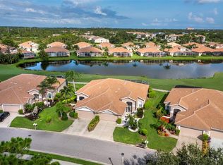 9492 Forest Hills Cir, Sarasota, FL 34238