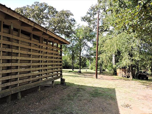 3rd image of 3135 N Fm 1752