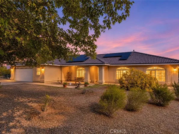 13585 Paramount Rd, Phelan, CA 92371