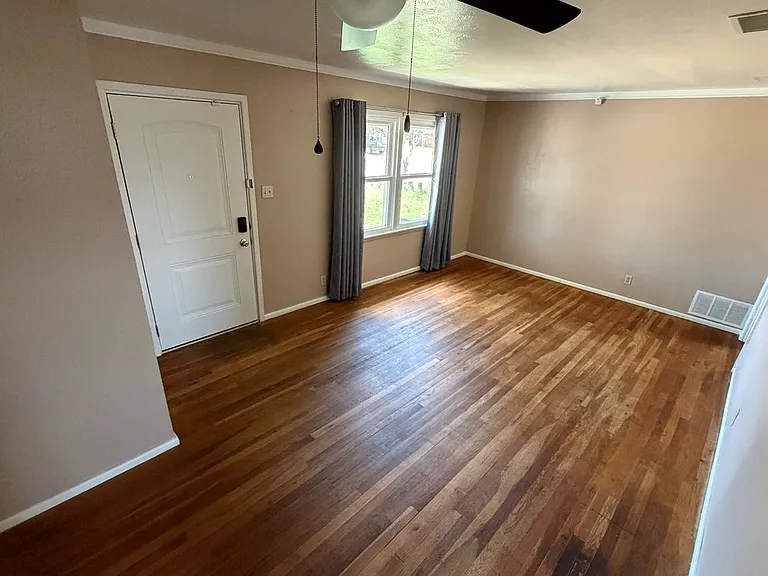 3921 Monty Dr — Photo 3