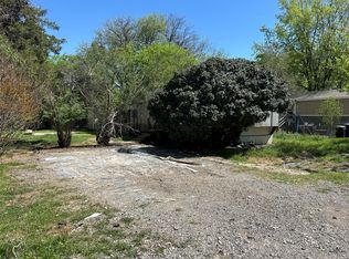 1812 Gale Dr, Azle, TX 76020