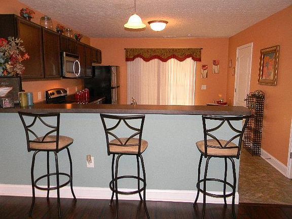 5th image of 214 Glen Cannon Dr