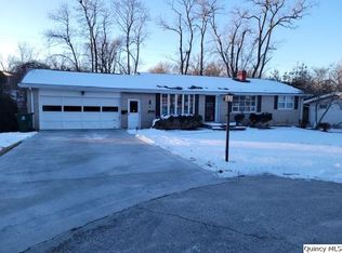 3020 Lincoln Hl SE, Quincy, IL 62301