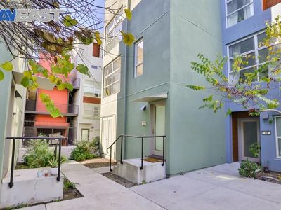 48 Glashaus Loop, Emeryville, CA, 94608