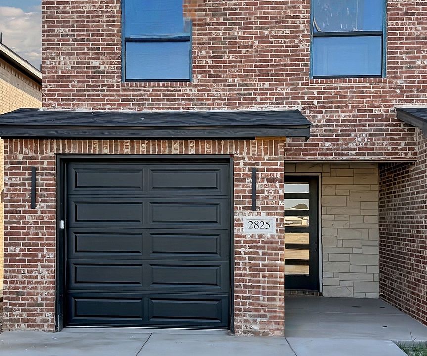 1st image of 2825 N Platino Dr