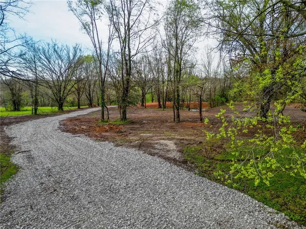 8738 Ladelle Ave #3, Lowell, AR 72745