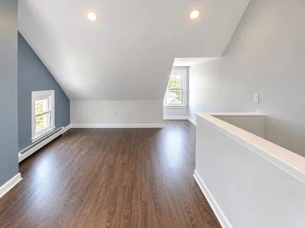 22 S 2nd St, Wormleysburg, PA 17043