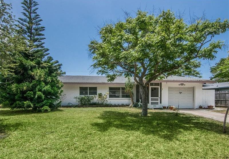 1st image of 13932 Martinique Dr
