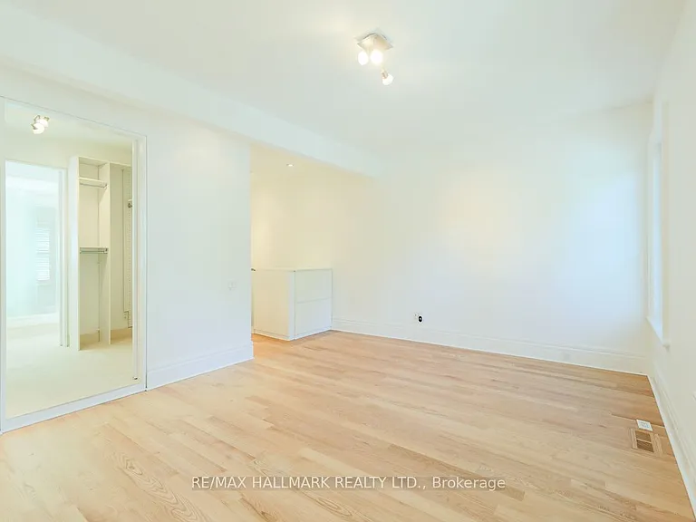 101 Pears Ave — Photo 22