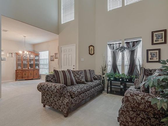4th image of 2036 Bentwood Dr