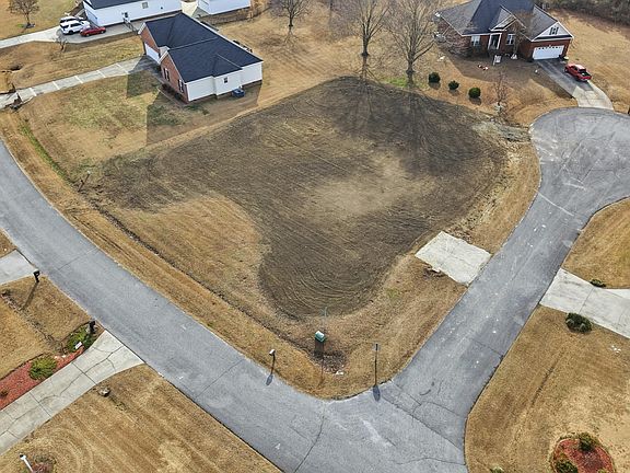 5th image of 200 Friendswood Dr Lot 33