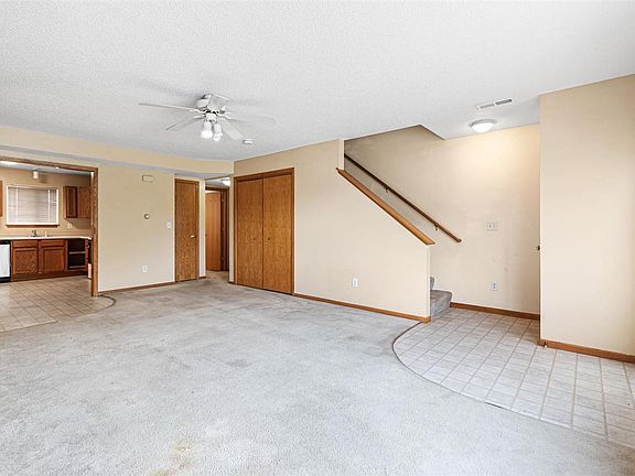 4th image of 105/107 E 3rd St