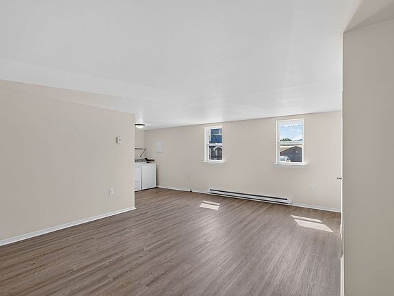3rd image of 339 Water St #339