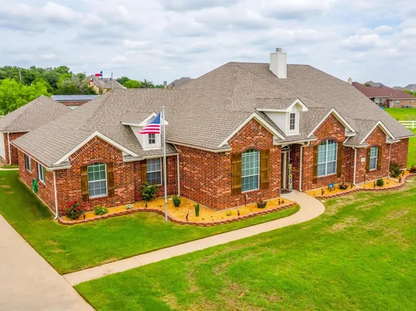2005 Big Springs Dr, Joshua, TX 76058