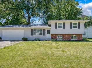 436 Melony Ln, Tallmadge, OH