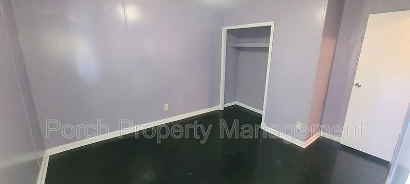 Studio, 950 sqft, $1,095 — Photo 3