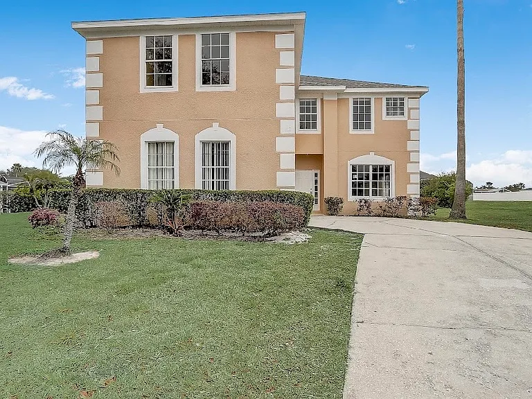 112 Ivybrook Ct — Photo 1