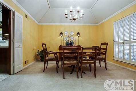4th image of 9134 Loma Vista Dr