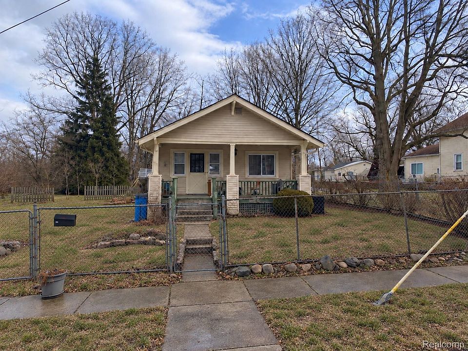 1st image of 967 Hammond Ave