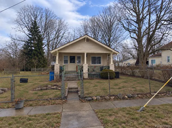 967 Hammond Ave, Flint, MI 48503