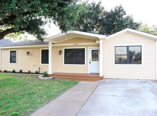 11806 Palmsprings Dr, Houston, TX 77034