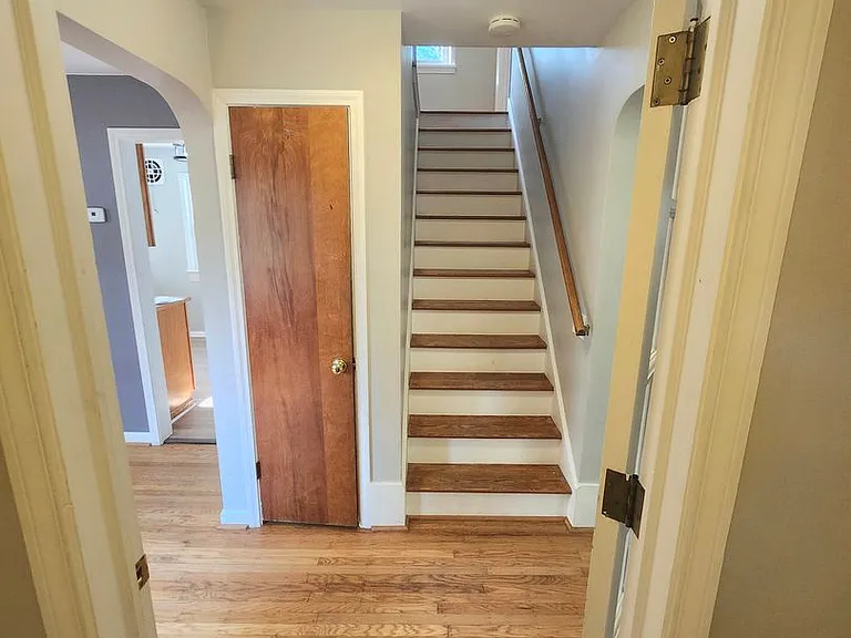 21 Glenmont Dr — Photo 24