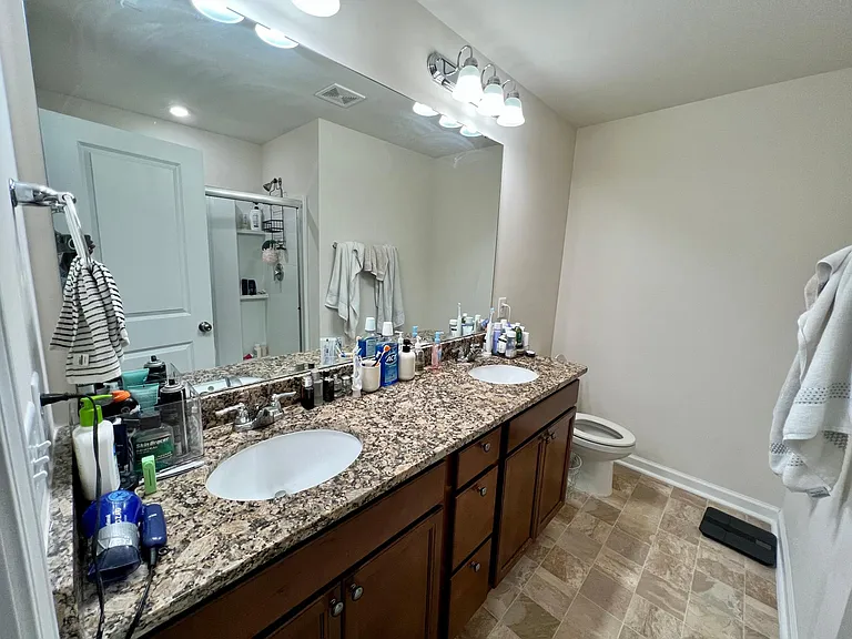 1017 Sycaten St — Photo 11