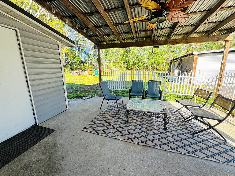 1683 Fricke Ave — Photo 14