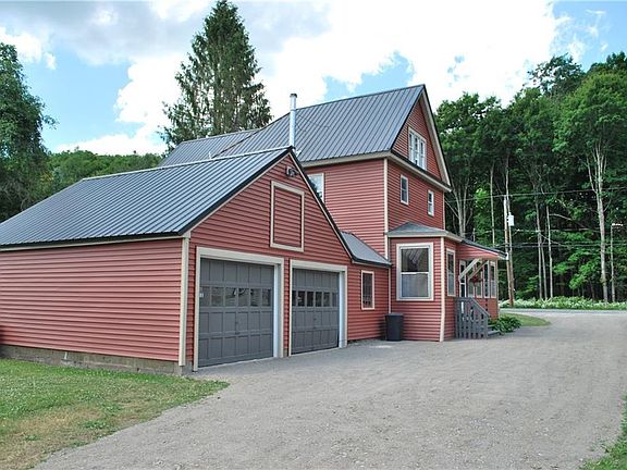 5th image of 7074 Main St