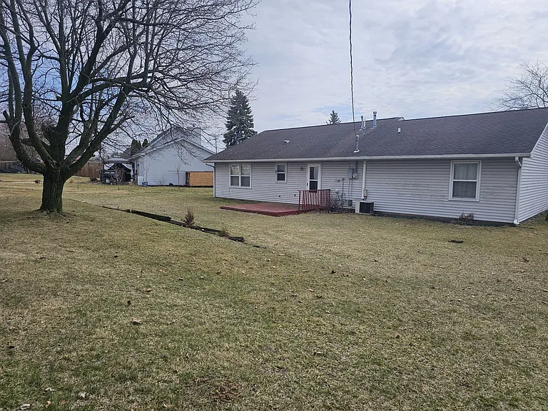 Cherry Ln — Photo 2