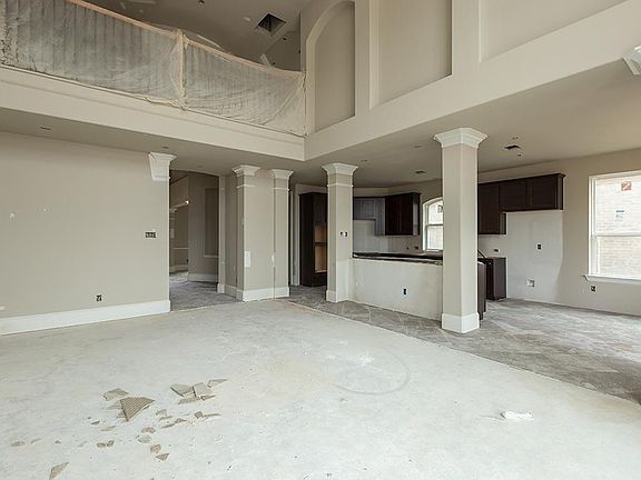 5th image of 21215 Lucknow Ln