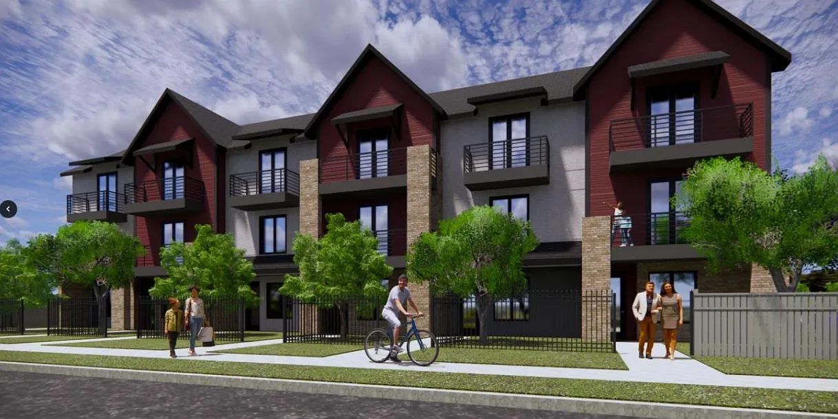 310 Fairway Dr — Photo 2