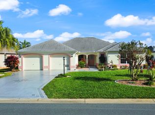93 Palermo Pl, Lady Lake, FL 32159