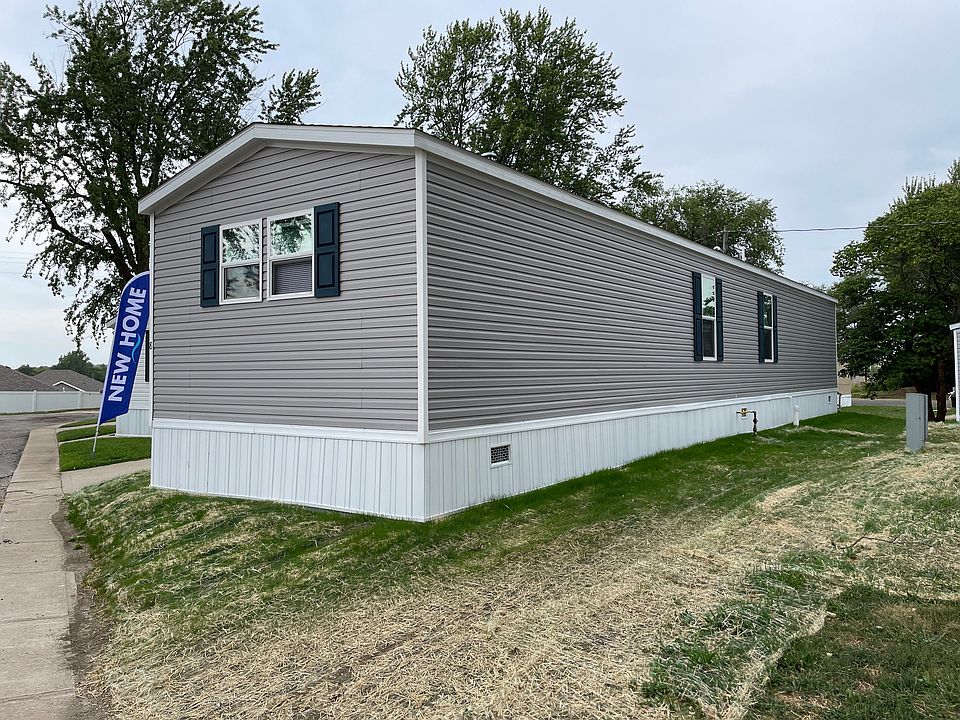 2nd image of 8 Daisy Ln